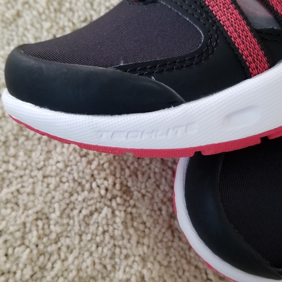 Columbia Shoes Columbia Okolona Athletic Running Water Sneakers